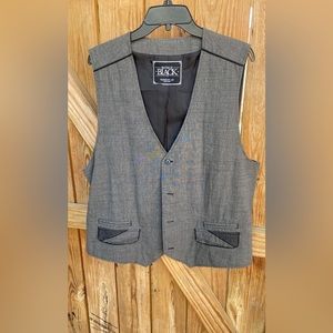Men’s buckle black vest size xxl